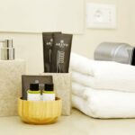 LITHOS SUITE BATHROOM 3
